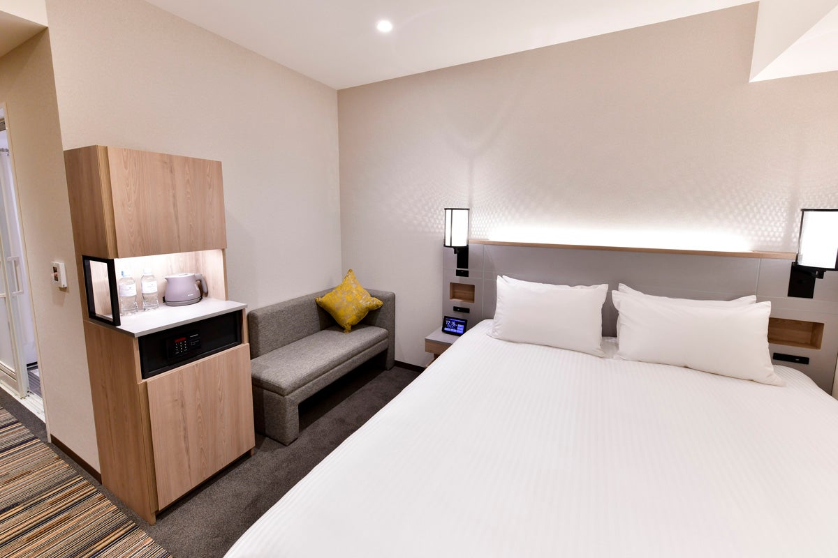 ユニバーサルダブル3