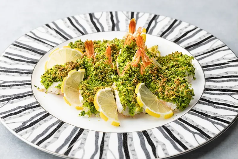 ヴェルデュール殻付きエビの香草パン粉焼き