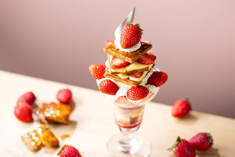 苺のパフェ