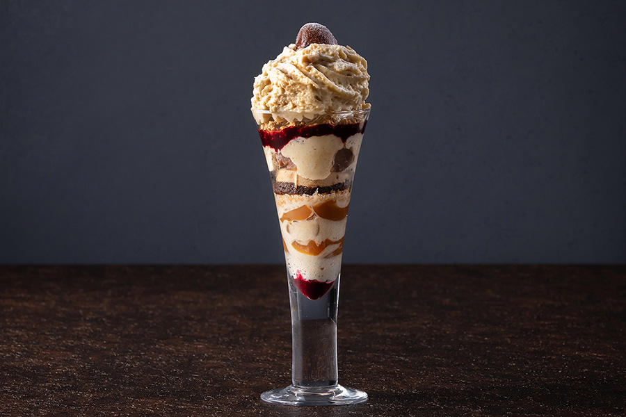 和栗と紅茶のナイトパフェ