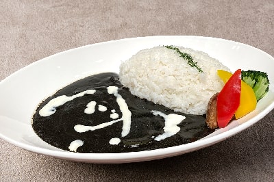 牛スジ入り黒カレー