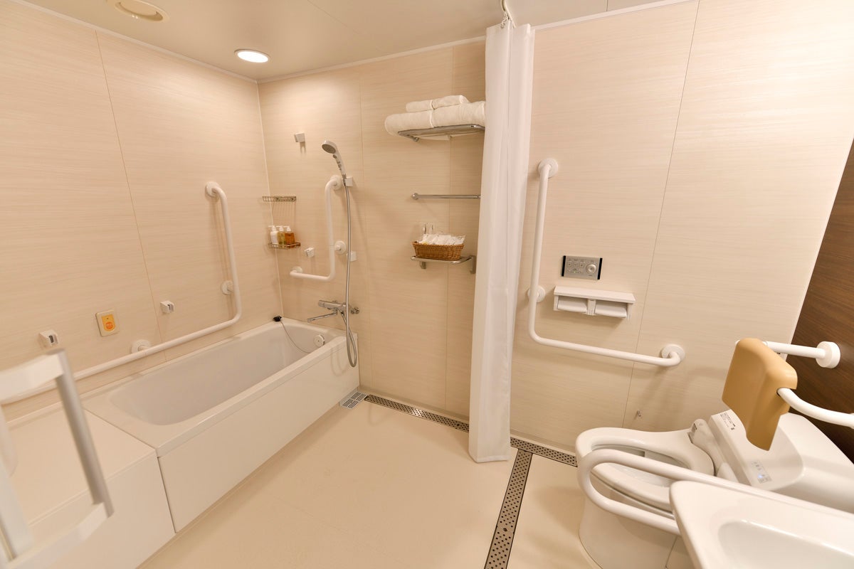 ユニバーサルダブル5